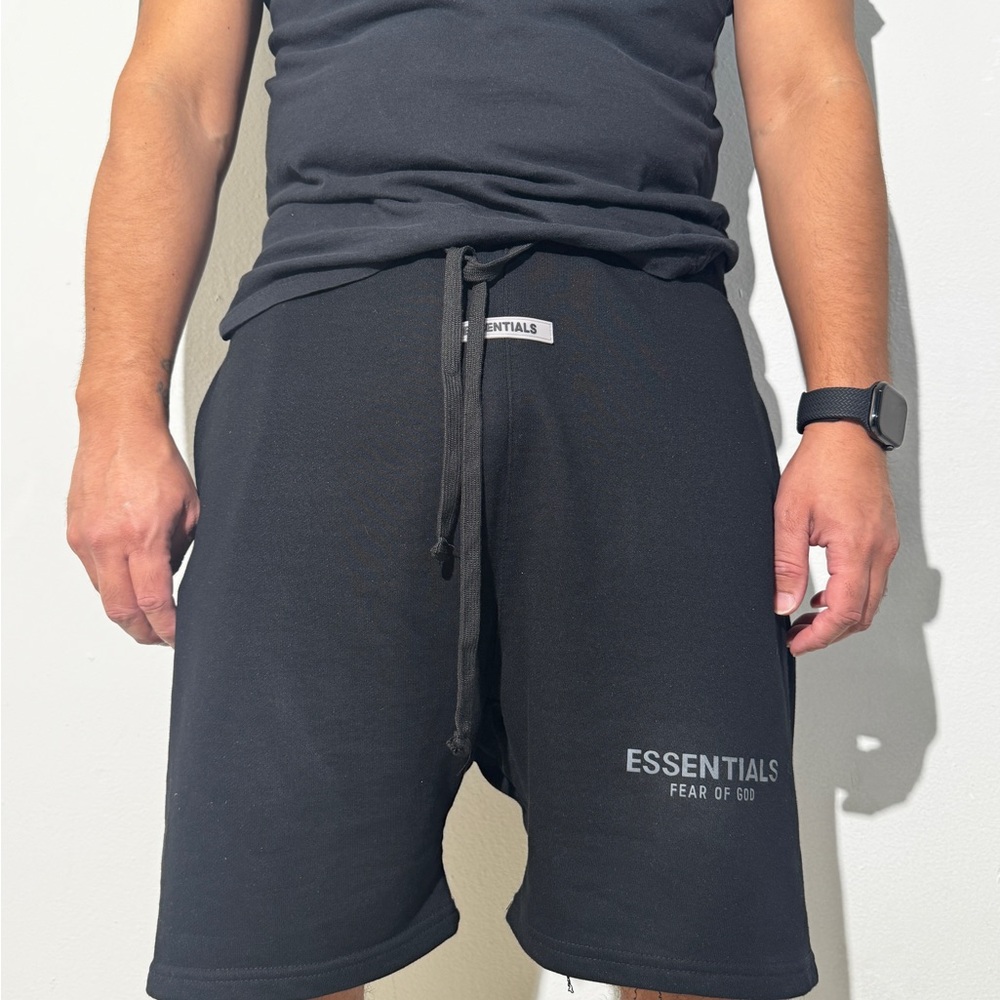 Classic Everyday Shorts – Clean Fit & All-Day Comfort
